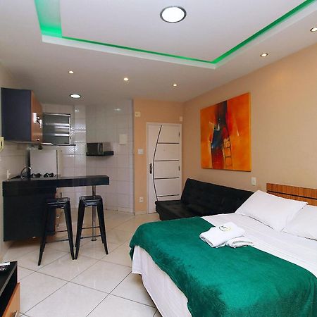 Studio renovado com Varanda em Copacabana! Rio de Janeiro Exterior foto